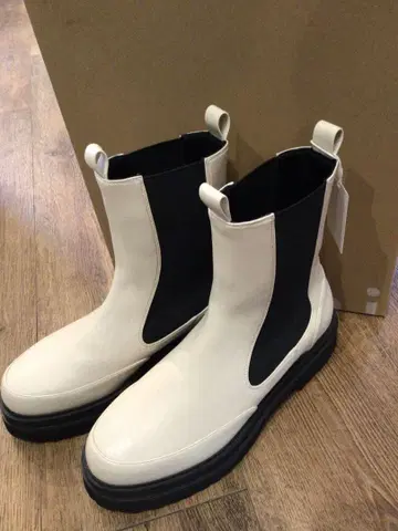 emmi 사이드 고어 부츠 25.0