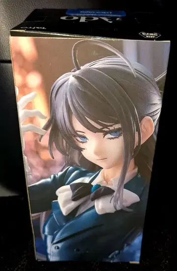 Ado 라운드 원 한정판 프라이스 피규어 Winter ver.