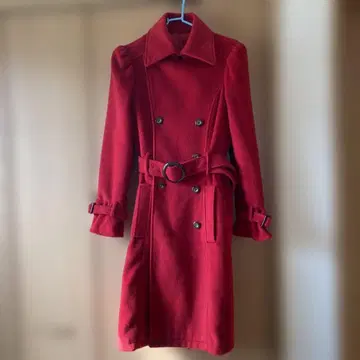 새빨간 여성용 트렌치코트