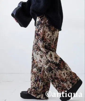 antiqua 안티카 팬츠 하의 자카드 직물 x 유화풍 꽃무늬