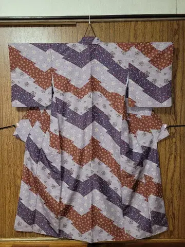 보라색 꽃무늬 워셔블 기모노