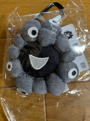 만박 회장 한정판 에드윈 콜라보 미야쿠미야쿠 마스코트 EDWIN