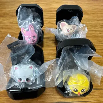 SKZOO 푹신푹신 반지 4개 세트