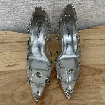 AQUAZVBA 비쥬 장식 실버 펌프스 24.5