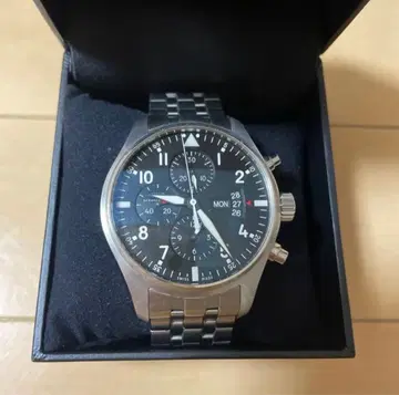IWC 파이롯트 손목시계