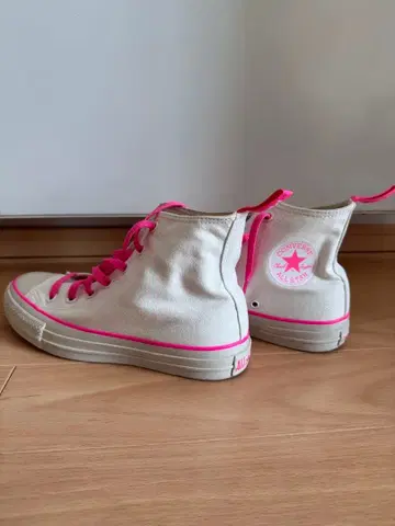 컨버스 올스타 하이컷 화이트/핑크