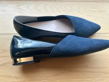 마드라스 네이비 스웨이드 에나멜 플랫 펌프스 22.5 새상품급