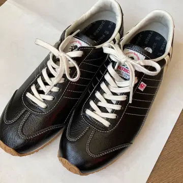 [ 새상품급 ] PATRICK 블랙 스니커즈