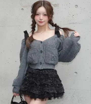 Darich 숄더 리본 V넥 니트탑