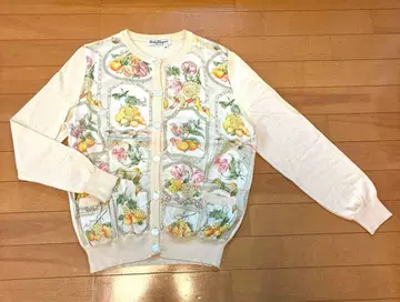 페라가모 가디건