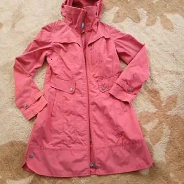 크림슨 코듀로이 후드 부착 코트