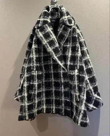 MAISON SPECIAL 체크 오버 미들 코트