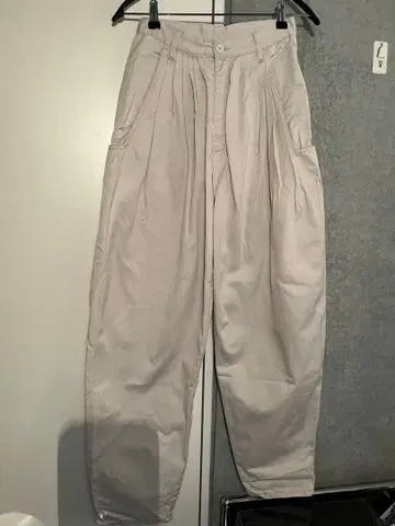 라이트 그레이 5턱 팬츠