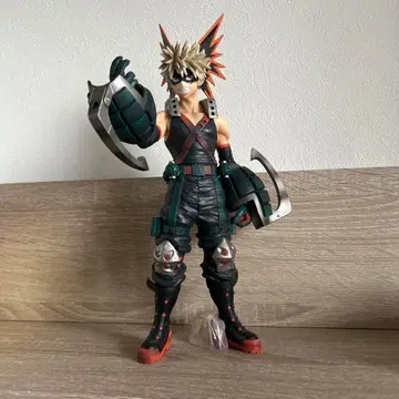 나의 히어로 아카데미아 바쿠고 카츠키 피규어