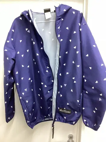 WILDTHINGS 네이비 삼각형 무늬 나일론 자켓 M