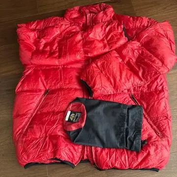 ISUKA 다운 스웨터 레드 M 사이즈