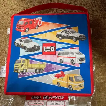 새상품 토미카 저반발 학동 쿠션 30 x 30cm