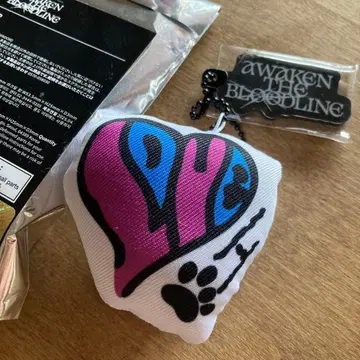 &TEAM AWAKEN THE BLOODLING 쿠션 키링