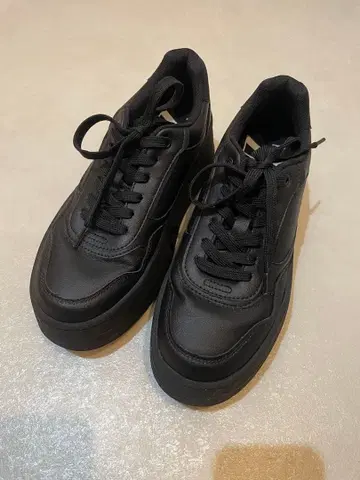 ZARA 플랫폼 스니커즈 블랙