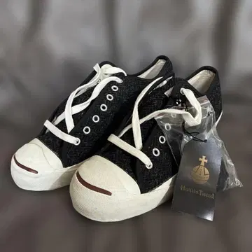 BEAMS x Harris Tweed 블랙 스니커즈