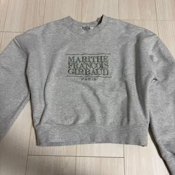 마리떼 프랑소와 저버드 크롭 맨투맨