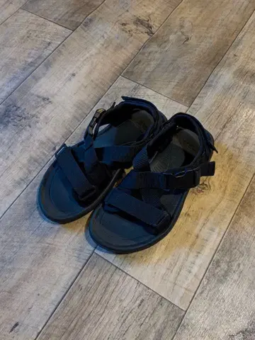 블랙 스포츠 샌들 벨크로