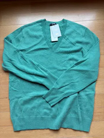 유니클로 캐시미어 V넥 스웨터 그린 XXL