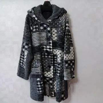 후드 부착 패치워크 하프 코트