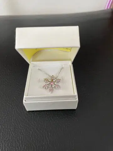 새상품 새상품급 북이치 유리 눈꽃 디자인 목걸이 핑크 오타루