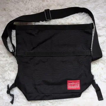 메신저 백 블랙 심플