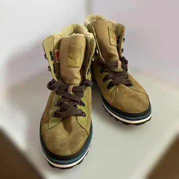 A2511-2004 PUMA 하이컷 스니커즈 보아 스웨이드 26cm