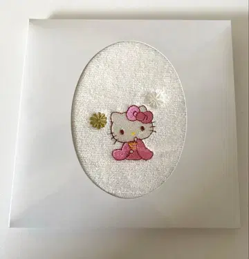 [ 당일 발송 ] 황궁 한정판 헬로키티/키티 콜라보 타월 손수건