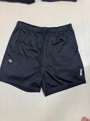 PVOT 블랙 숏팬츠 XXL