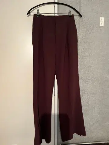 PUBLIC TOKYO 버건디 플레어 팬츠