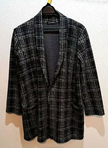 GALLORIA 체크 블랙 코트