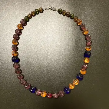 중고 유리 목걸이