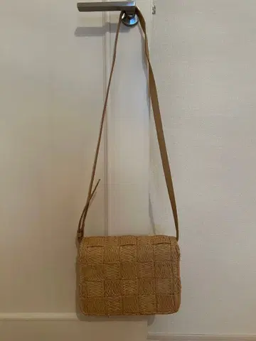 베이지 바스켓백 뜨개질 디자인