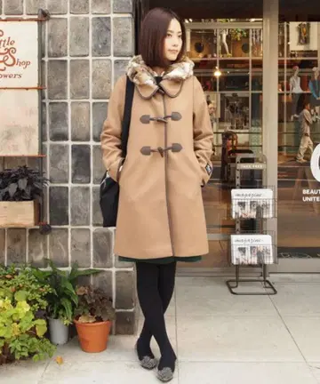 유나이티드 애로우즈 더플 코트