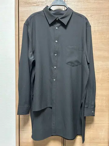 NOT CONVENTIONAL 긴팔 셔츠 비대칭