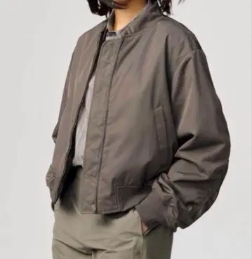 새상품급 유니클로 여성용 보머 자켓 L