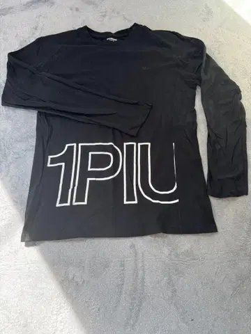 1PIU1UGUALE3 블랙 긴팔 M