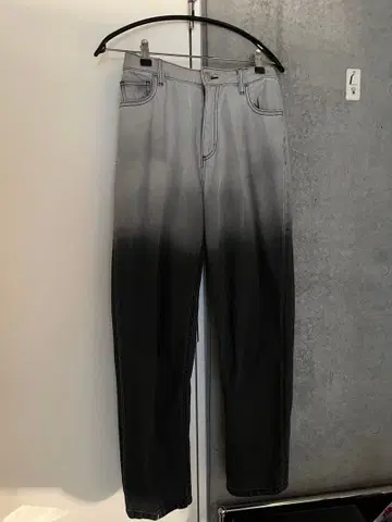 Ray BEAMS 그라데이션 데님 팬츠