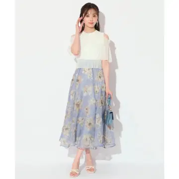 윌 셀렉션 자수 플라워 플레어 스커트