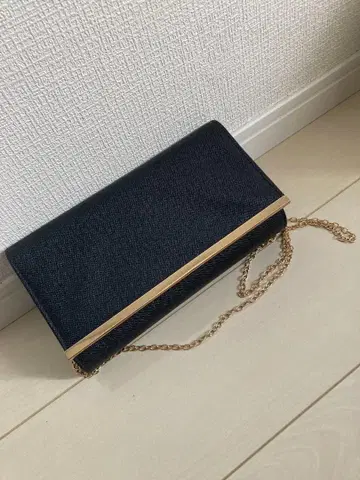 체인 클러치백 블랙 새상품급 블랙