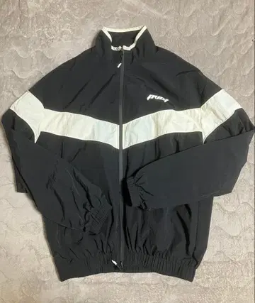 PVOT ATHLEISURE NYLON PREMIUM JACKET