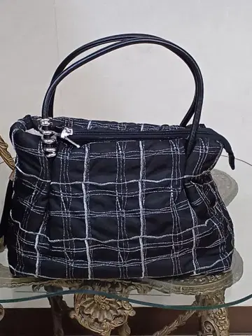 아몬리자 이탈리아제 체크 무늬 나일론 토트백 실버/블랙