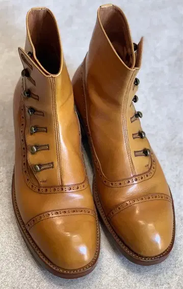 새상품급 chausser 버튼 부츠 C-7039