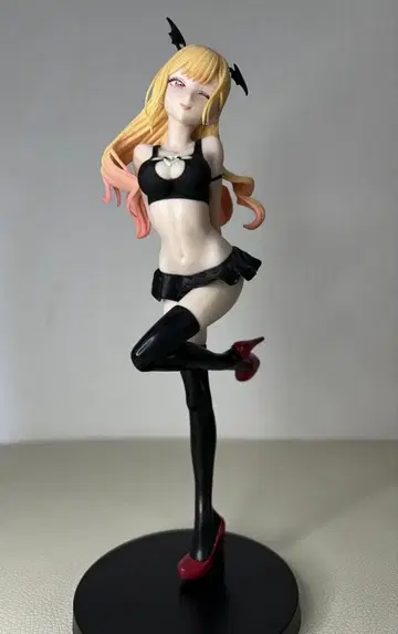 그 비스크 돌은 사랑을 한다 키타가와 마린 피규어