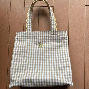 elu. 체크 무늬 토트백