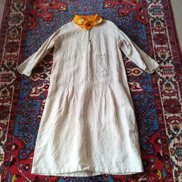 작가 핸드메이드 아이보리 7부 소매 셔츠 원피스